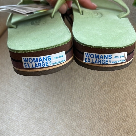 Rainbow Apple Green Dandals Size 8.5-9.5 - Picture 4 of 4